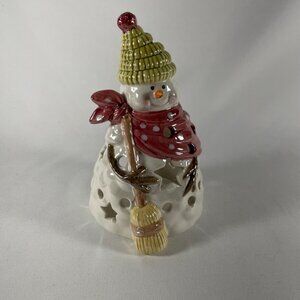 YANKEE CANDLE Snowman With Broom Ceramic Tea Light Candle Holder.